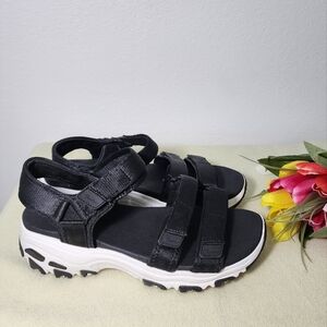 🔹️FINAL SALE 🔹️ Skechers sandals